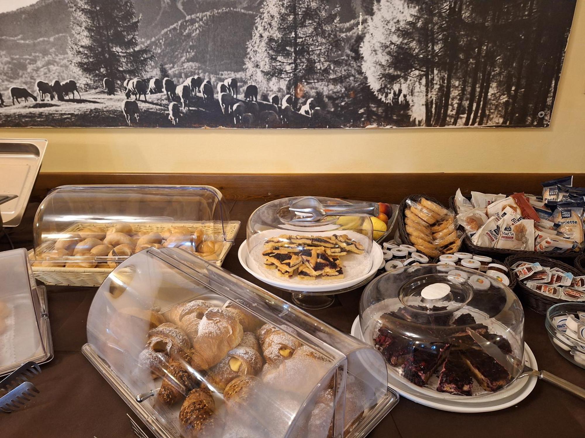 Hotel Al Sasso Di Stria Andraz Exterior foto